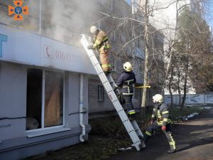 У Запоріжжі загорівся фітнес-центр У Запоріжжі загорівся фітнес-центр