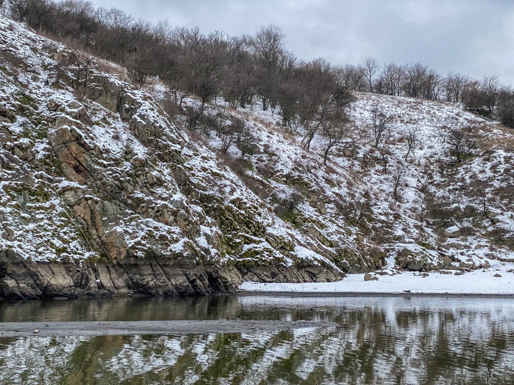 Дніпро обмілів на один метр: фоторепортаж Дніпро обмілів на один метр: фоторепортаж