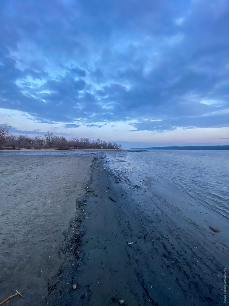 Дивовижний захід сонця на Центральному пляжі Дивовижний захід сонця на Центральному пляжі
